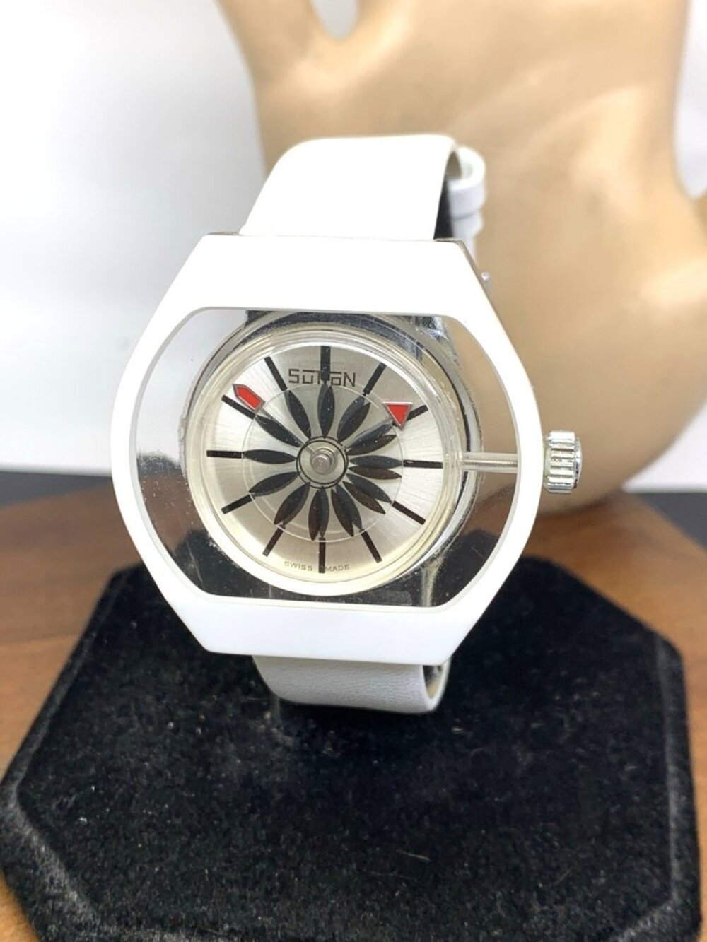 Sutton Watch Vintage Swiss Mechanical Kaleidoscope Dial White Leather Strap 40mm
